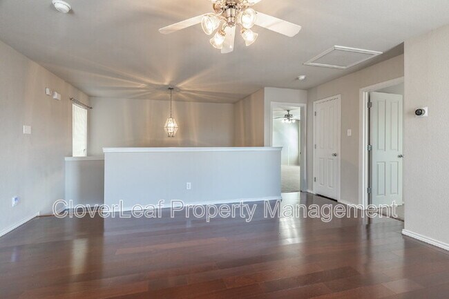 Building Photo - 104 Rattlesnake Way
