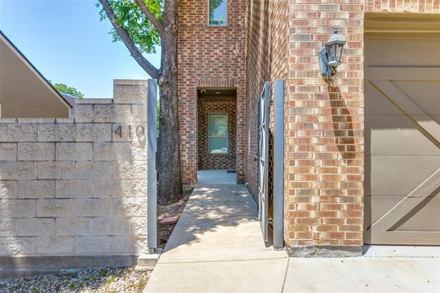Building Photo - 410 Templeton Dr