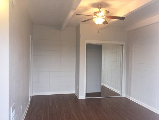 Building Photo - Greenwood Apartments