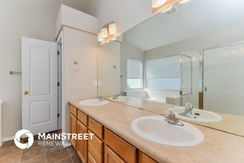 Building Photo - 7456 Prythania Park Dr