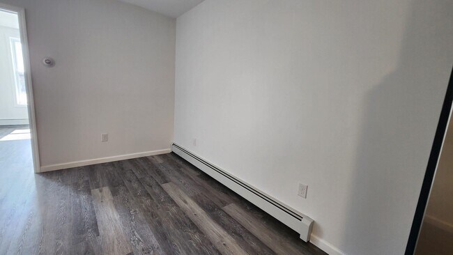 Building Photo - 2707 Bergenline Ave