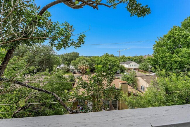 Building Photo - 2500 Burleson Rd
