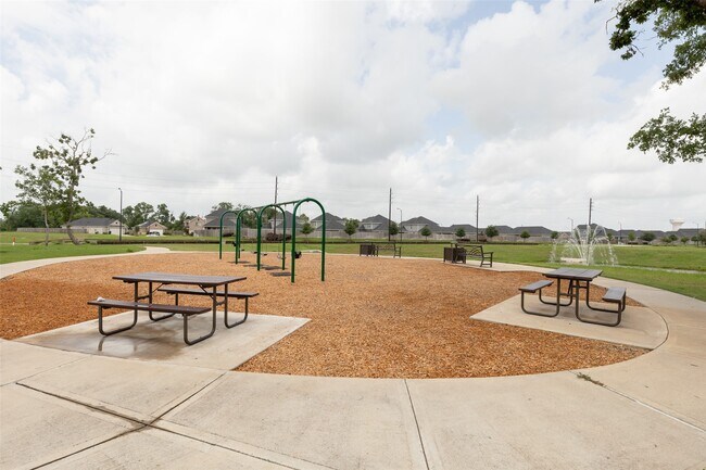 Building Photo - 31322 Conover Dr