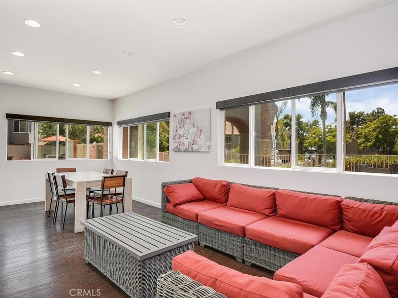 Club House - 930 Via Mil Cumbres