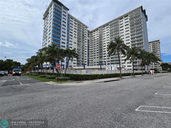 Building Photo - 111 N Pompano Beach Blvd