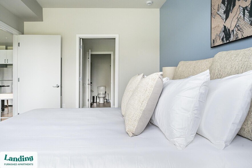 Building Photo - 1600 NW 38th St