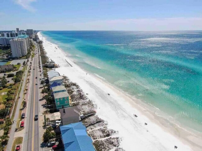 Building Photo - 125 Sunset Bay