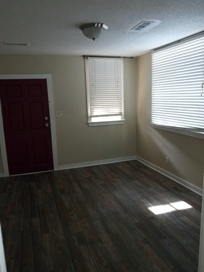 Living Room - 53 Amherst St