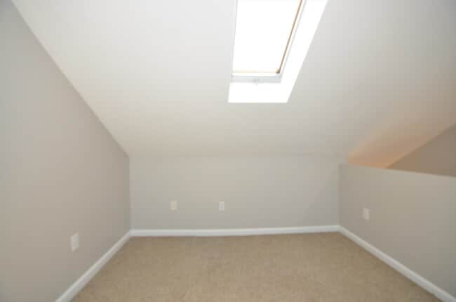 Building Photo - 61 Tainter St