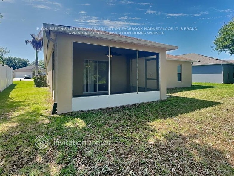 Building Photo - 4860 Manchester Dr