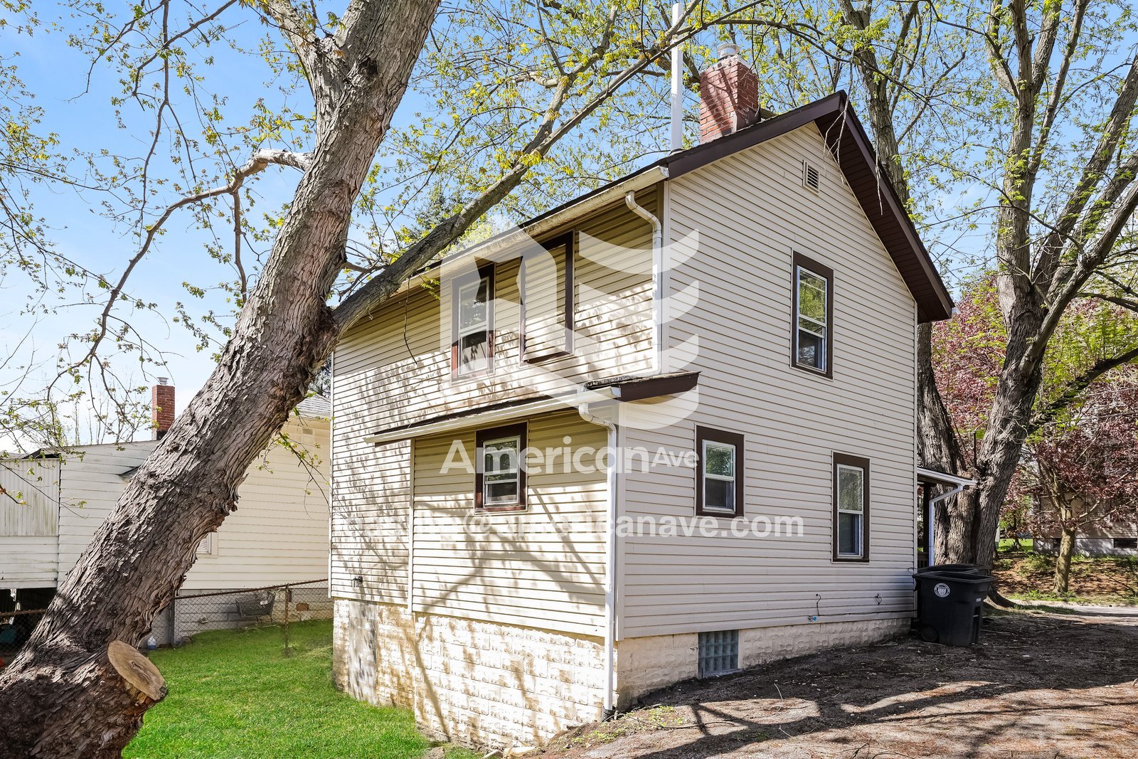 Building Photo - 569 Elbon Ave