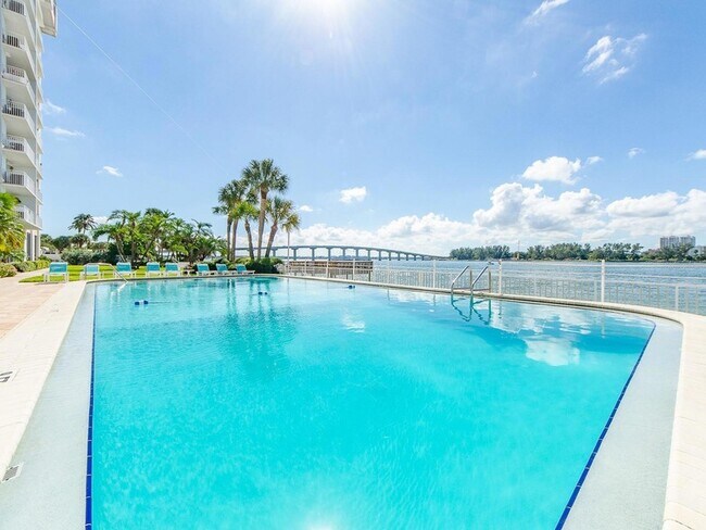 Building Photo - 675 S Gulfview Blvd