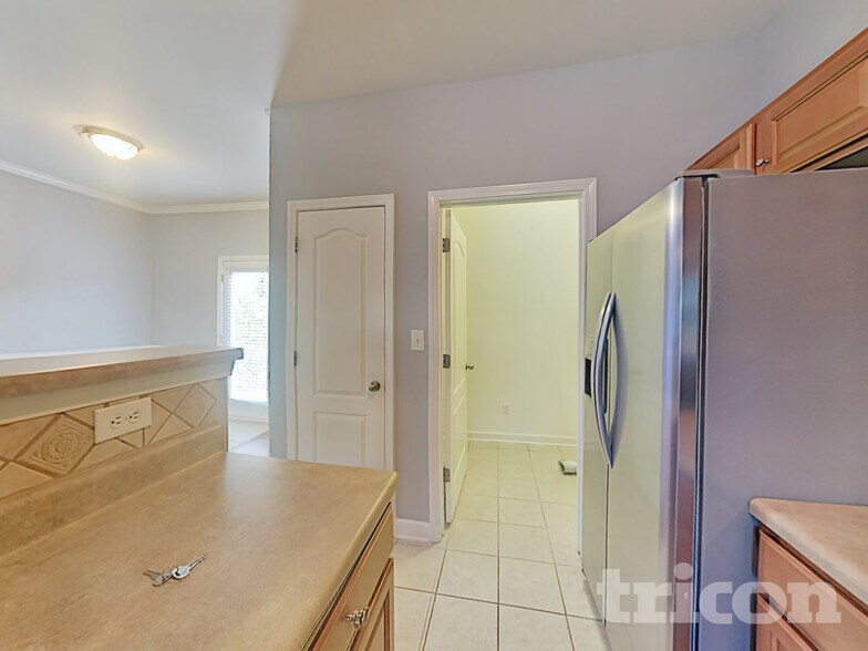 Building Photo - 12401 Walden Lea Dr