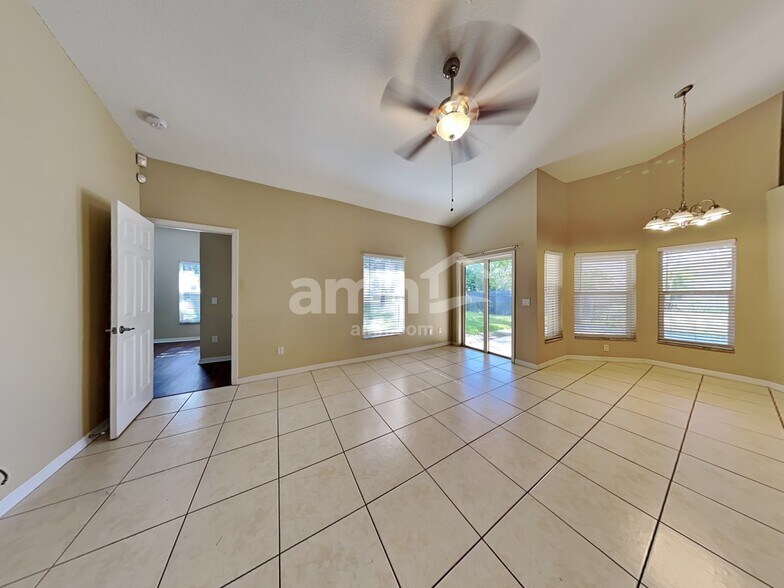 Building Photo - 2187 SW Algiers St