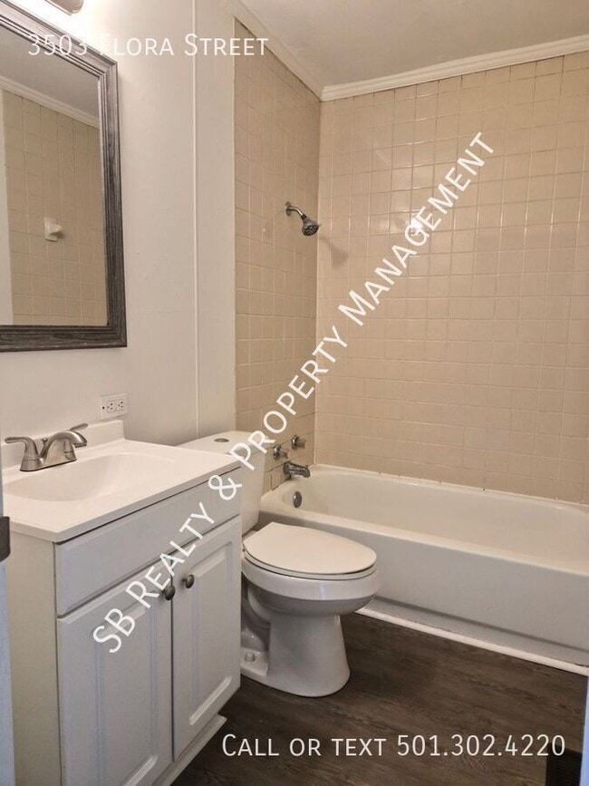 Building Photo - 3503 Flora St