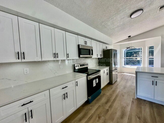 Building Photo - 3032 Bloomsbury Dr