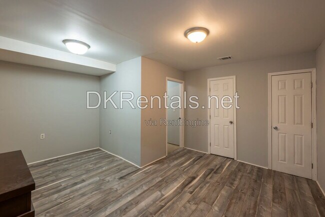 Building Photo - 2133 Cooper Way
