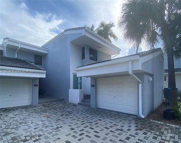 Building Photo - 301 Poinciana Island Dr