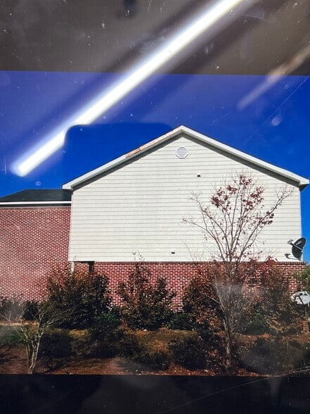 Building Photo - 4028 Haworth Pky