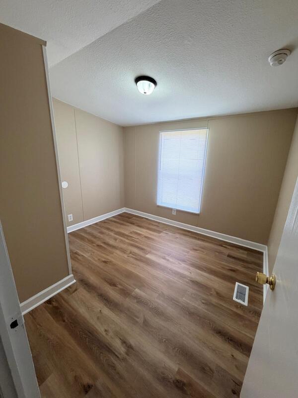 Building Photo - 2328 Cattail Cir