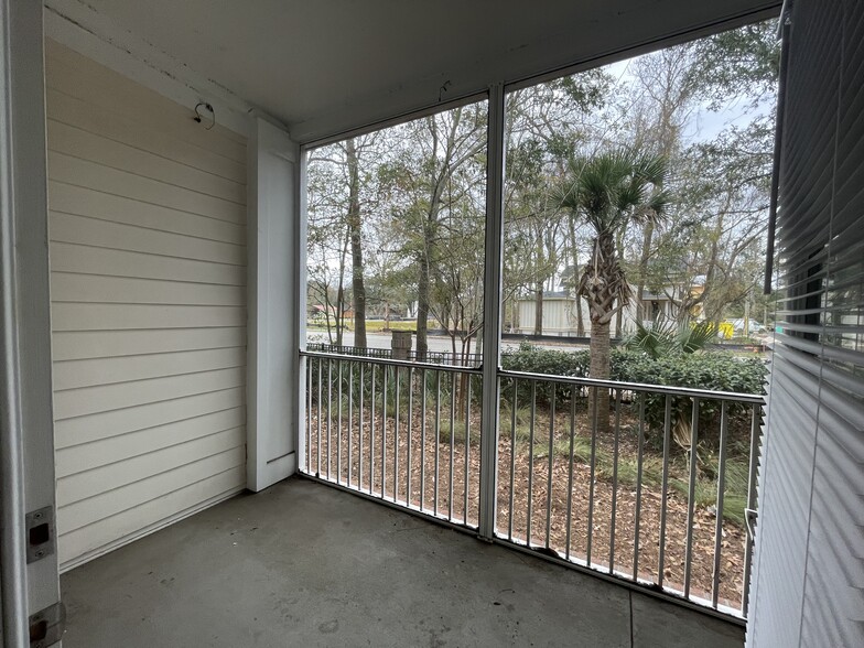 screened in balcony - 1755 Central Park Rd