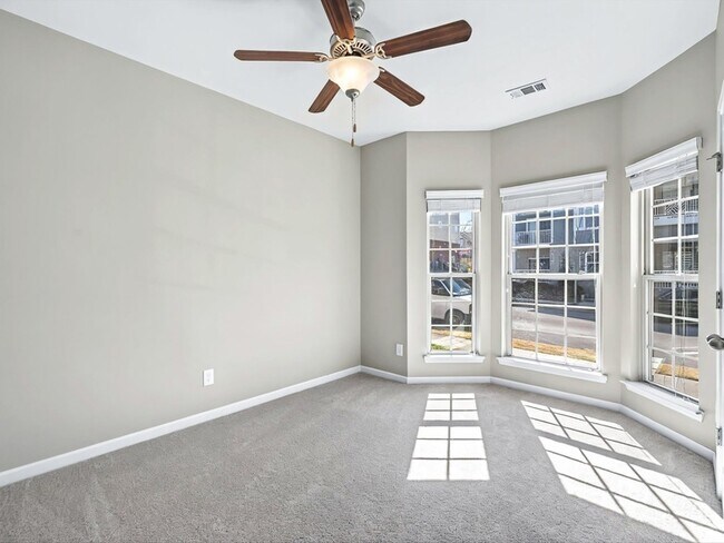 Building Photo - 2438 Arden Village Dr