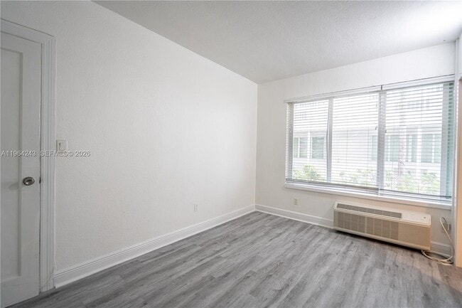 Building Photo - 7325 Carlyle Ave