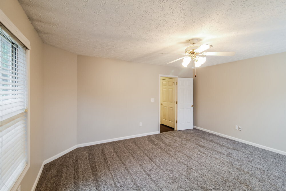 Building Photo - 45 Leighs Grove Way