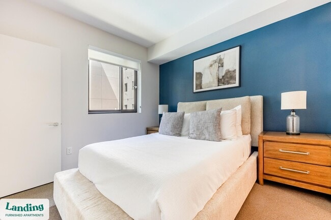 Building Photo - 372 Fourth Ave