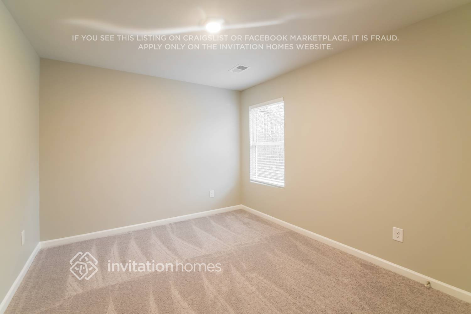 Building Photo - 113 Creek Crossing Ln