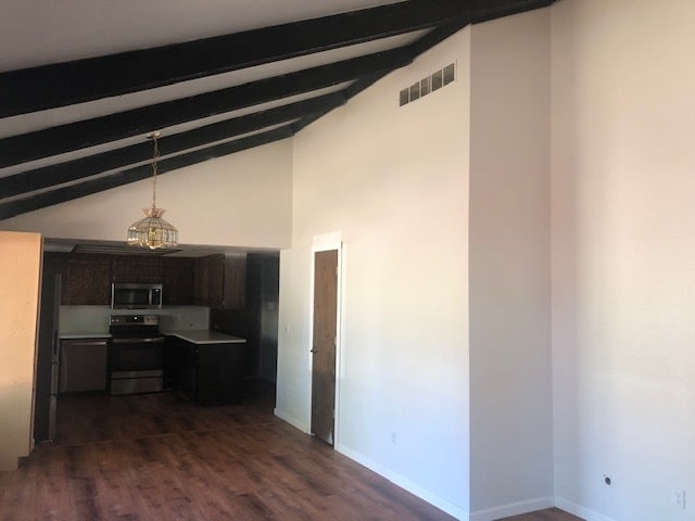 Building Photo - 515 E 14th N St