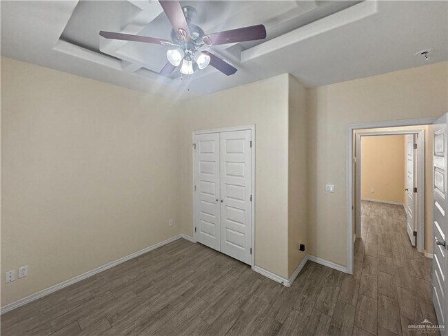 Building Photo - 11 Carlisle Ave