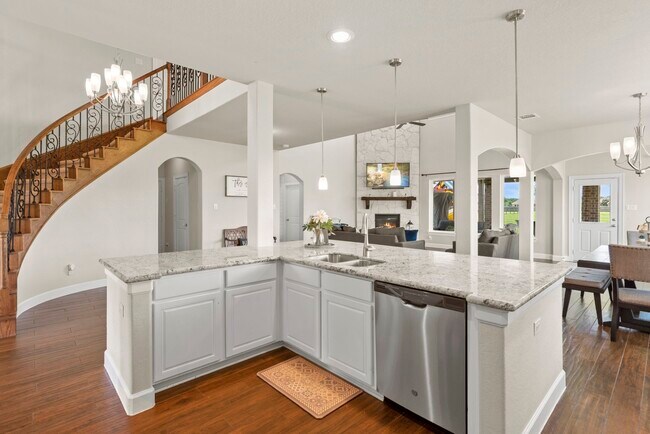 Building Photo - 9502 Windsong Dr