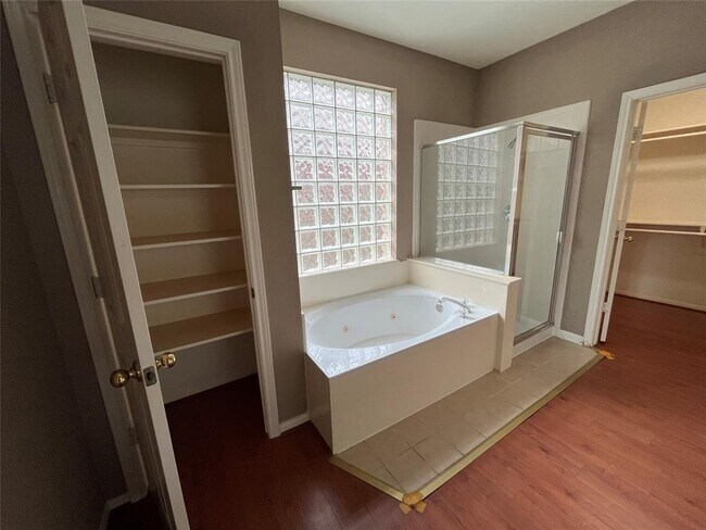 Building Photo - 22531 Tullis Trail Ct