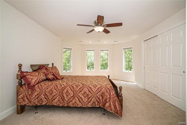 Building Photo - 817 Gray Friar Dr