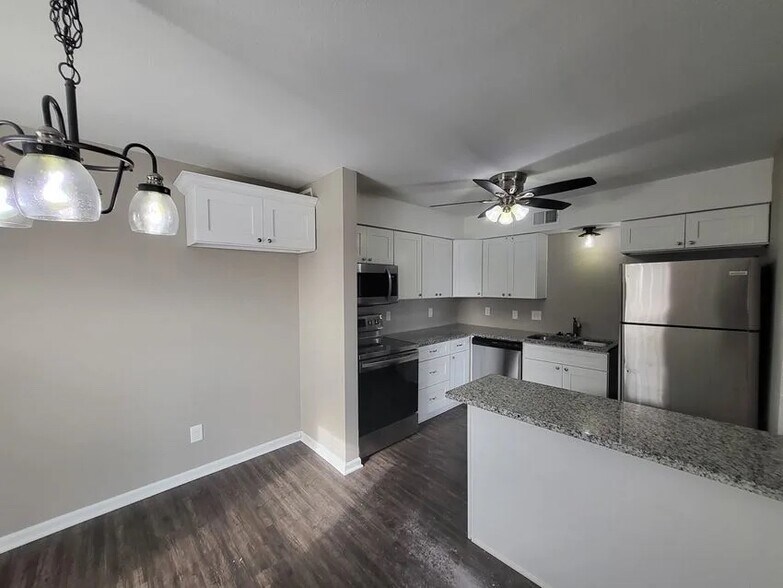 Harrison Point Apartments 801 S Harrison St Olathe KS 66061