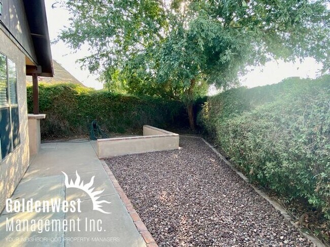 Building Photo - Stunning 2Bdm 2Ba Home in the Heart of Gle...