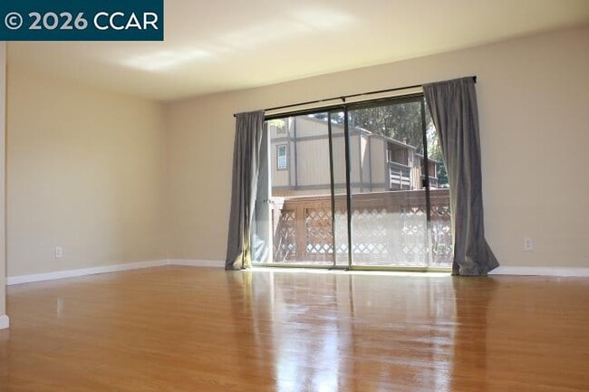 Building Photo - 507 Chabre Ct