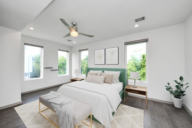 Building Photo - 2302 Johnson St