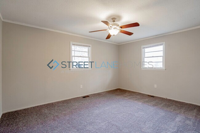 Building Photo - 123 Knowlandwood Cir