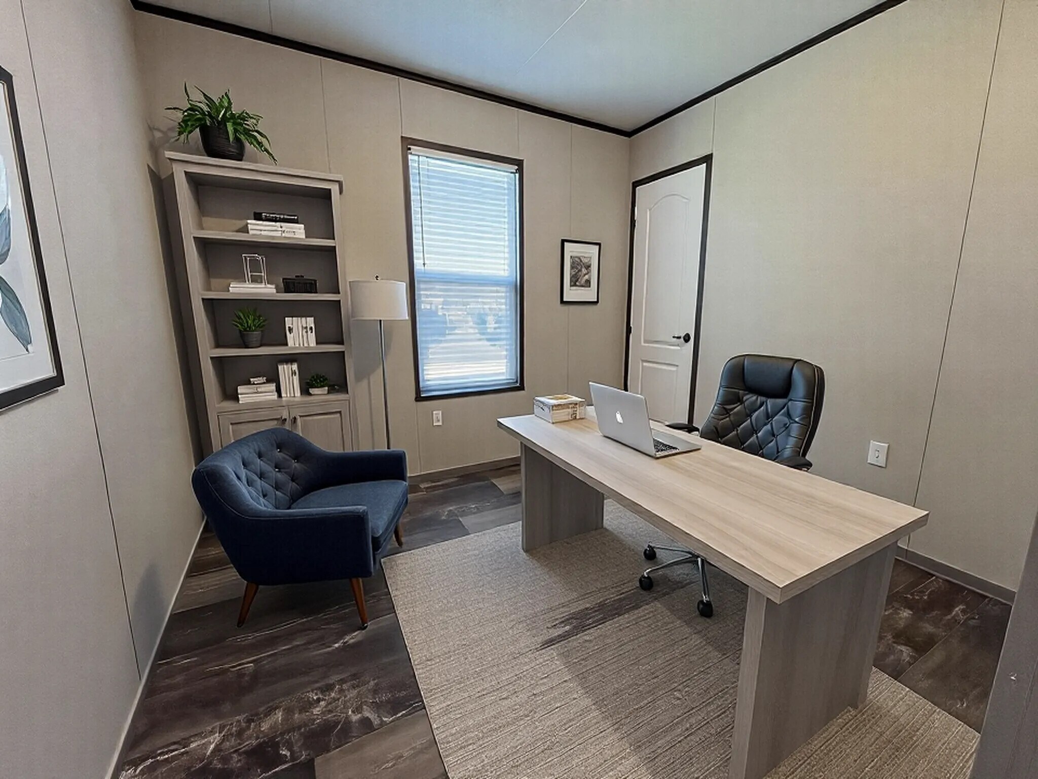 Building Photo - 204 Marie St