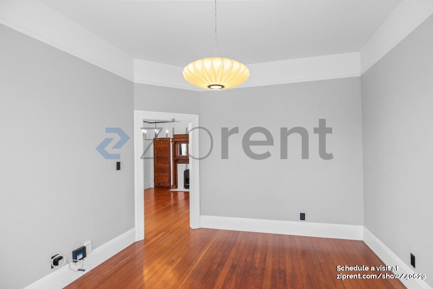 Building Photo - 3125 Linden St