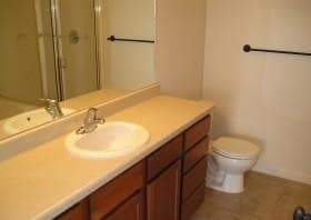 Building Photo - Great Condo in Prestigious Chandler Pointe...