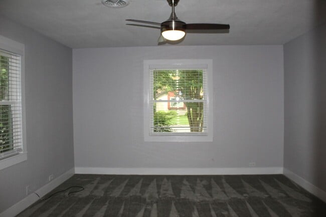Building Photo - CUTE HOME IN CENTRAL BELTON