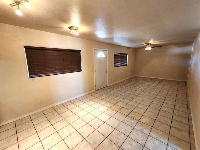 Building Photo - 1417 Fifth St.