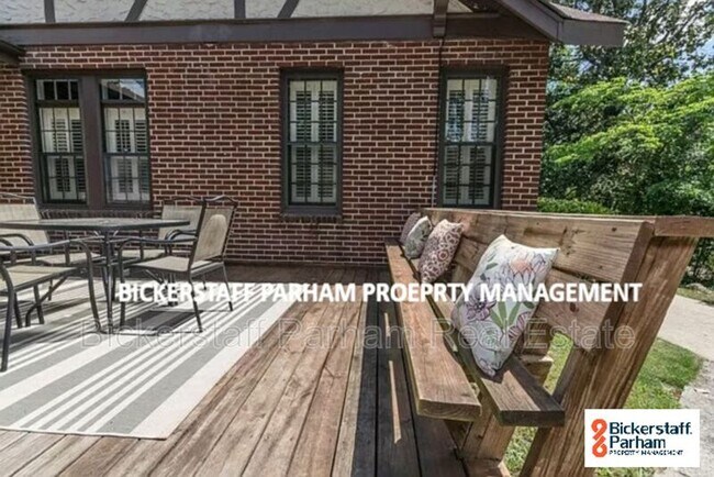 Building Photo - 1409 16th Ave