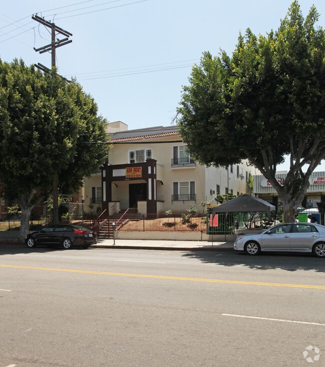 Primary Photo - Pico Apartments