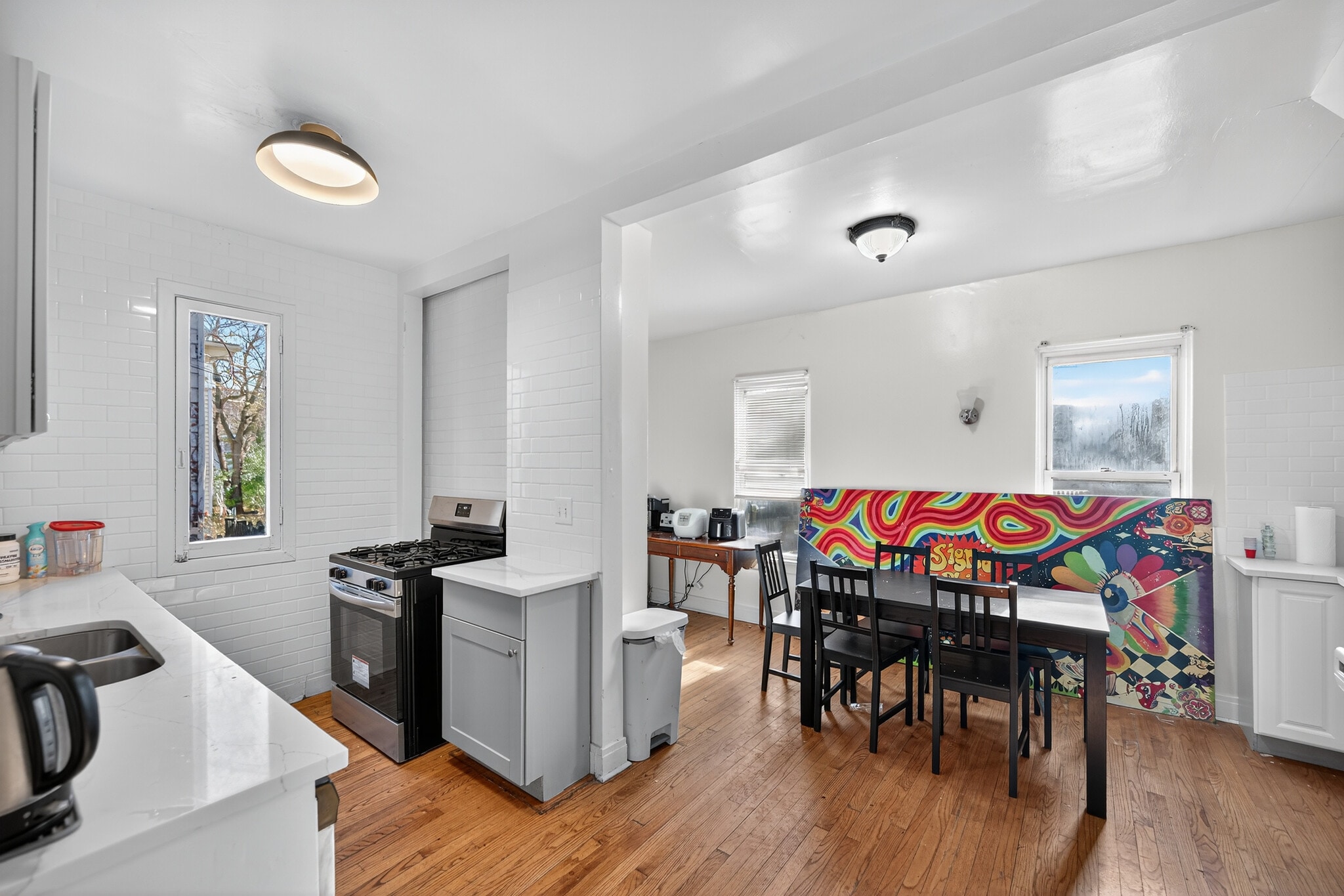 Building Photo - 1112 Garnett Pl