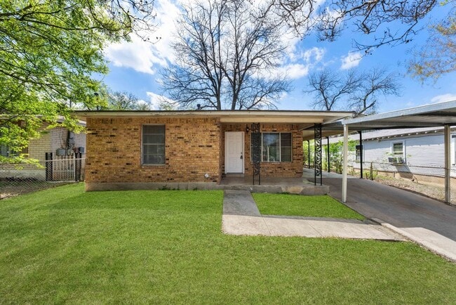 Building Photo - 138 Dora St