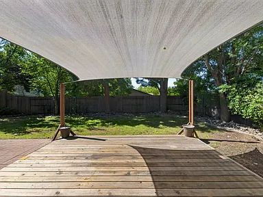 Building Photo - 3 bedroom 2 bath in Dry Creek School District.
